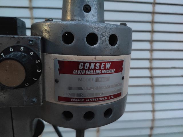 Máquina Perforadora/Marcadora de tela Industrial 