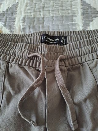 Pantalón cargo Stradivarius