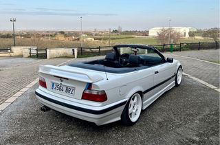 BMW e36 320i Cabrio