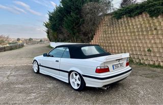 BMW e36 320i Cabrio