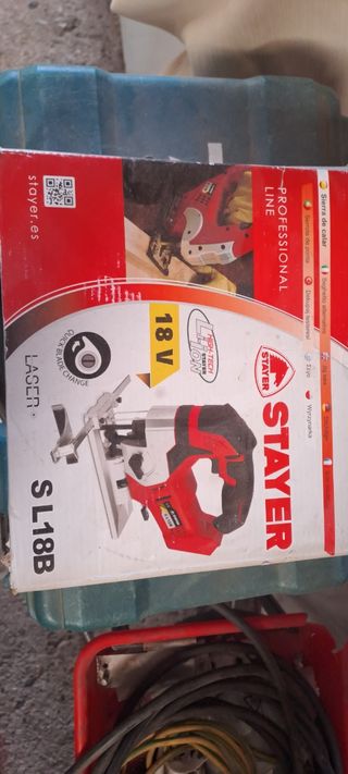 Taladro y caladora stayer