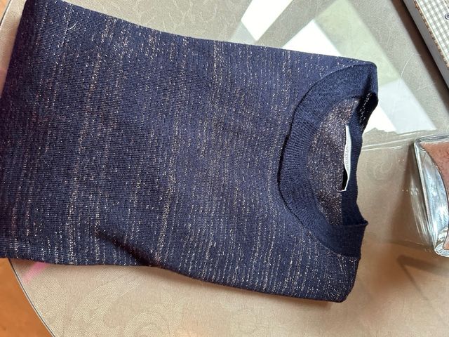 Sueter azul mairn hilo dorado