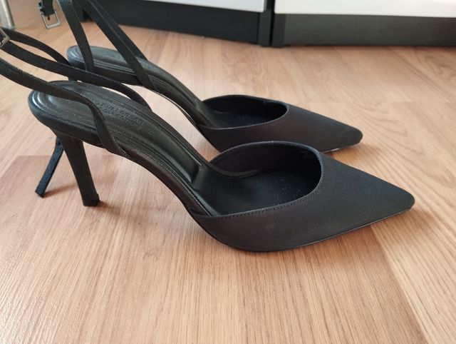Zapatos negros tacón