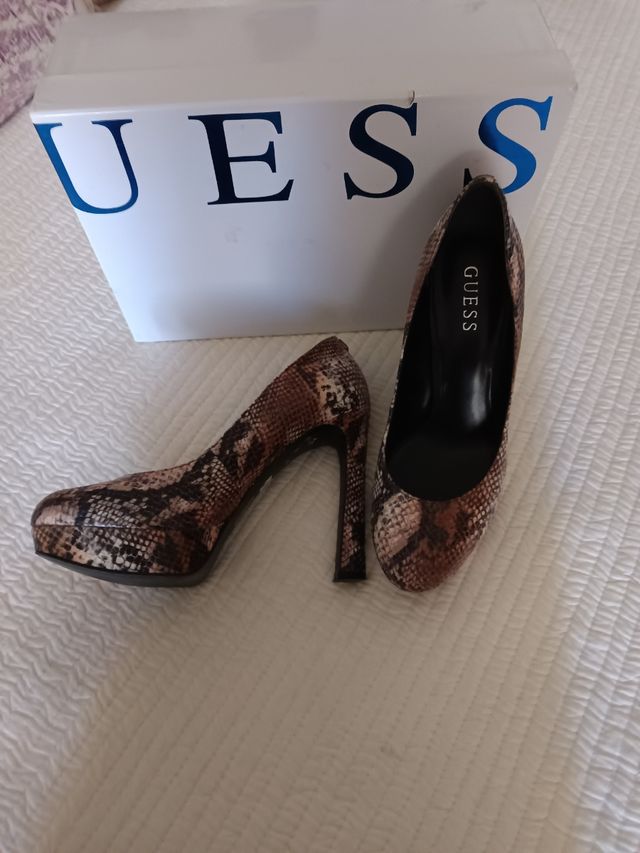 Zapatos GUESS talla 38 preciosos