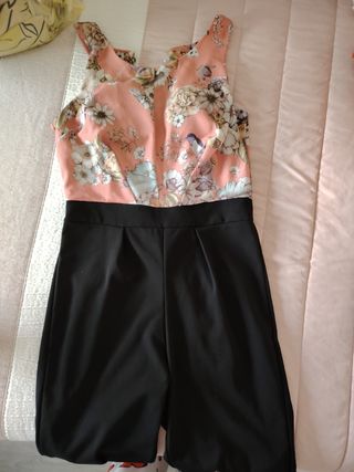 Mono de vestir espalda descubierta