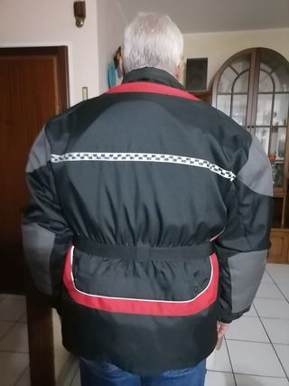 Giubbotto per motociclista