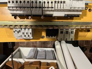 Materiale elettrico 