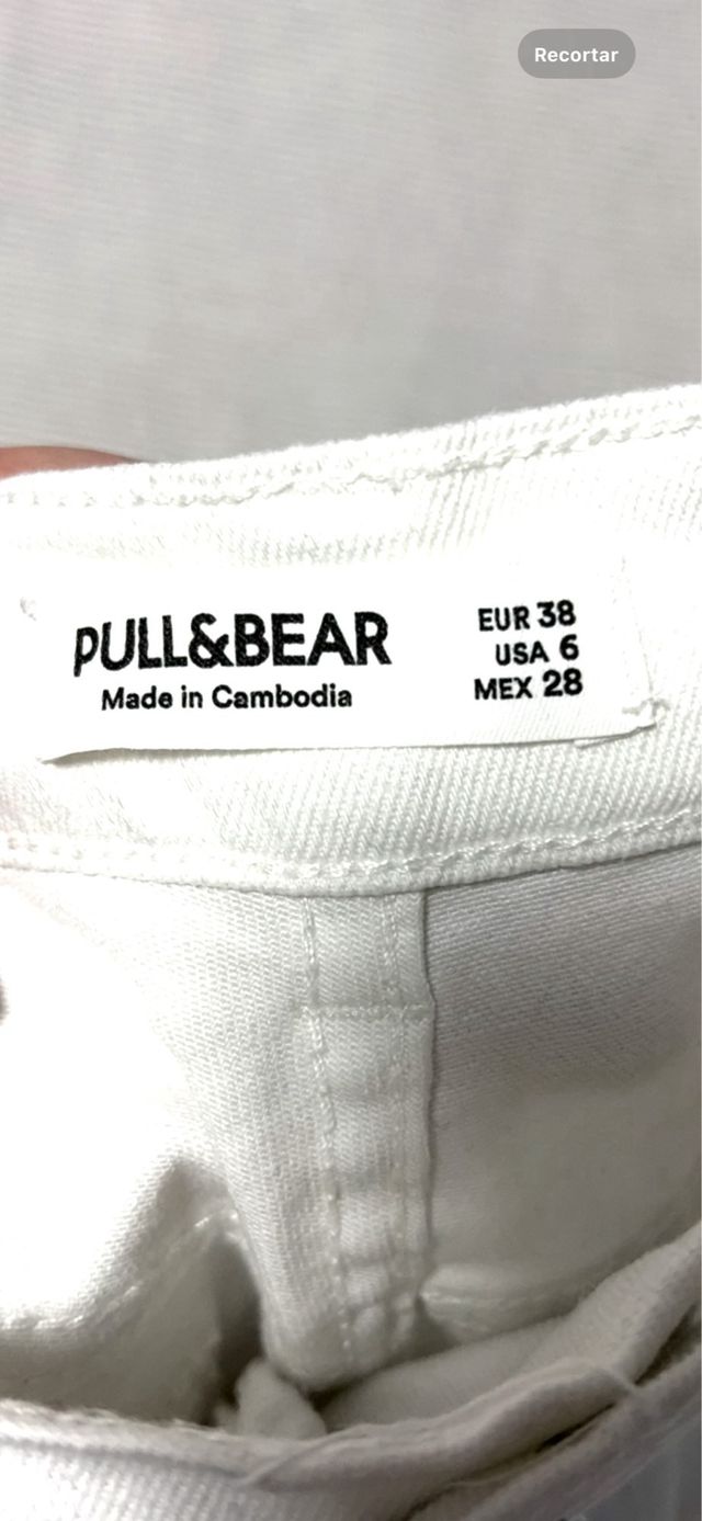 Vaquero corto en blanco