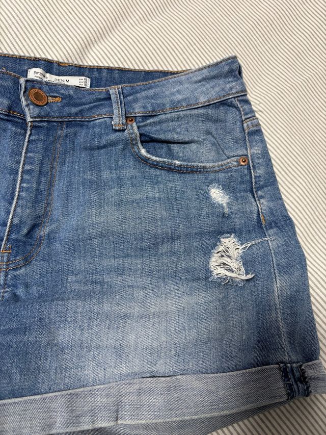 Vaquero corto Bershka