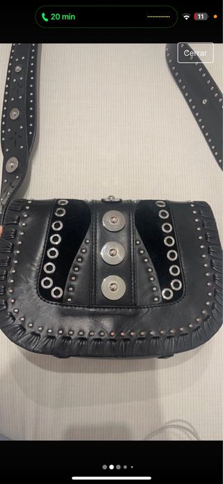 Bolso bandolera piel tachas negro