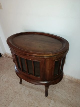 MUEBLE COQUETO ESTILO CLÁSICO