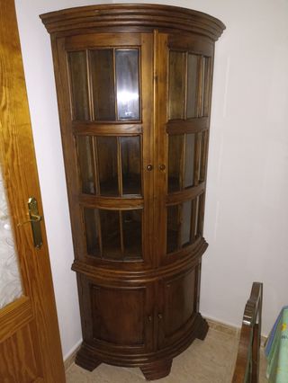 MAGNÍFICO MUEBLE ESQUINERO 