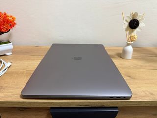 MacBook Pro 15" con TouchBar Intel Core i7 2,9Ghz