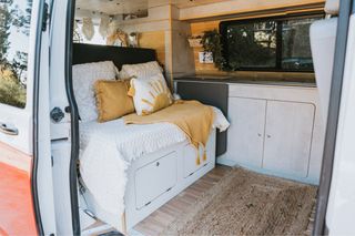 Volkswagen Transporter T5 2011