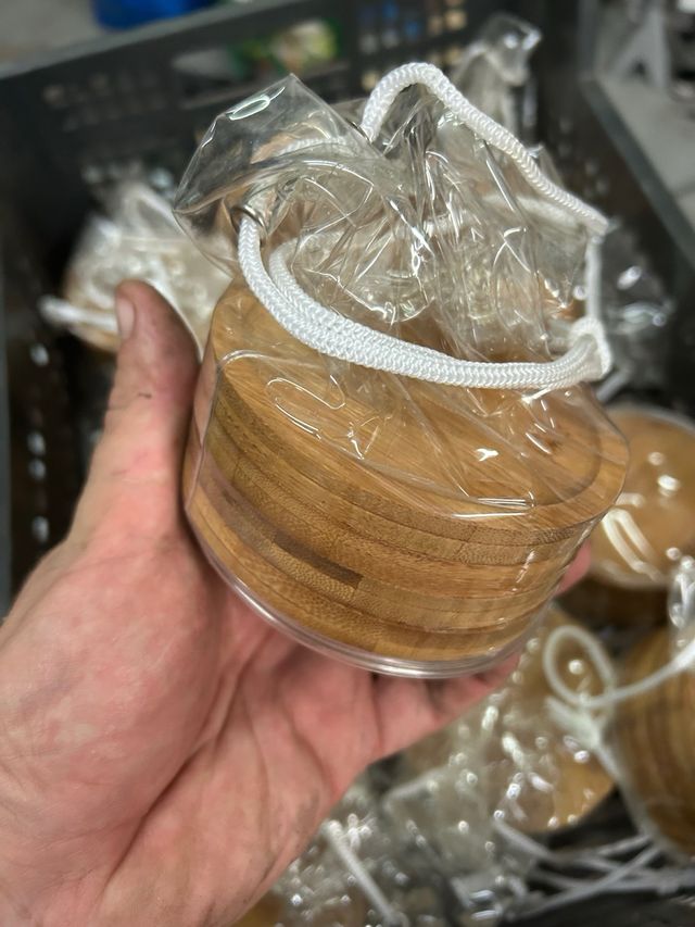 Portavasos de madera.