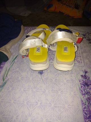 Botines negros de ante