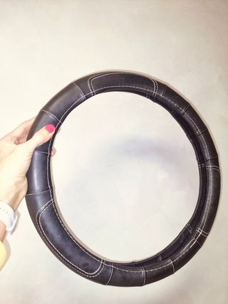 Cubre volante de piel 