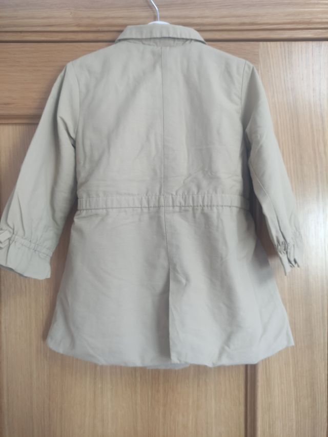 POCO USO! Zara 3-4 años gabardina