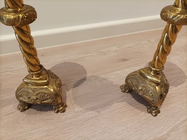 Candelabros grandes de Capilla