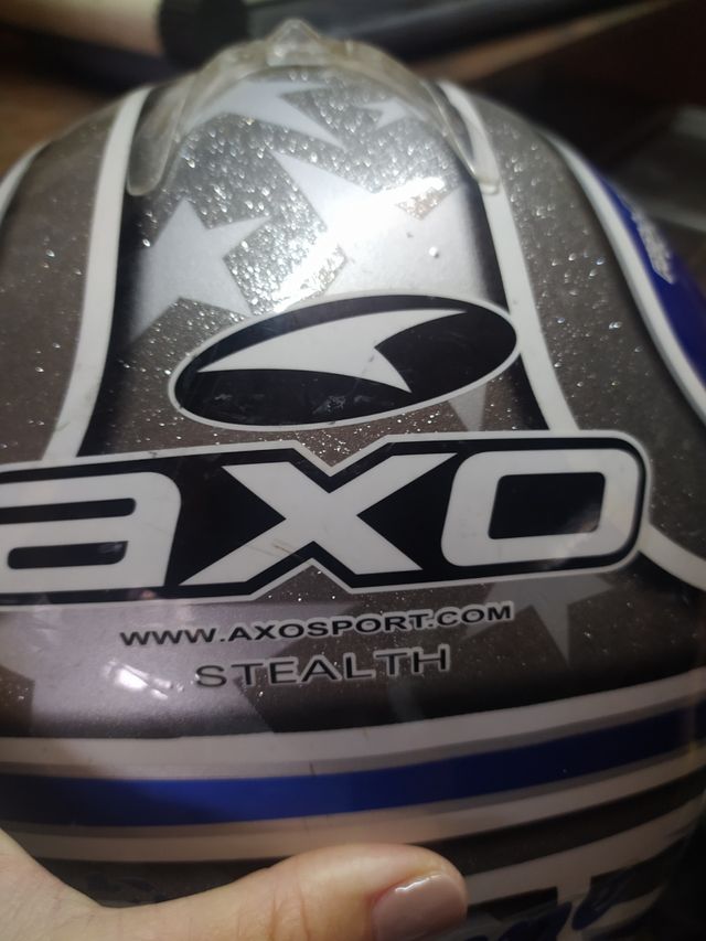 Casco axo mujer