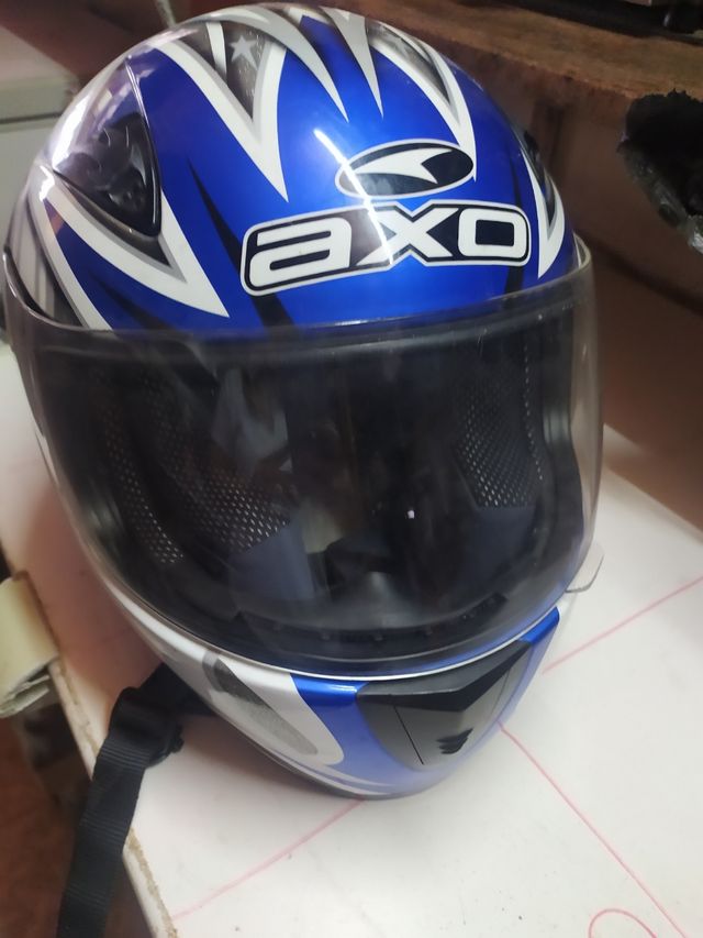 Casco axo mujer