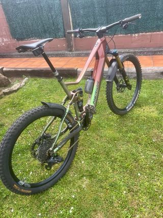 Bicicleta eléctrica de enduro MERIDA E160 10K