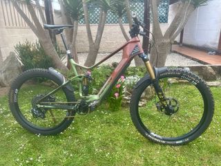 Bicicleta eléctrica de enduro MERIDA E160 10K