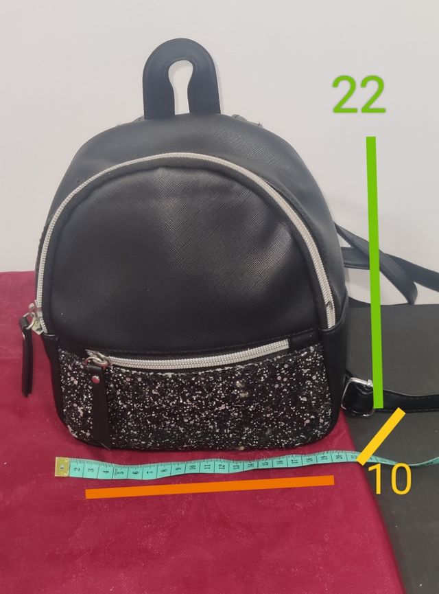 Mochila pequeña  Solo envío