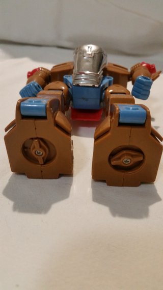 Robot Marrone Feudals - Conte Della Rupe