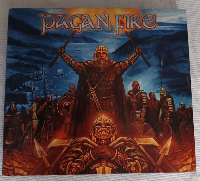 Cd+DVD Pagan Fire