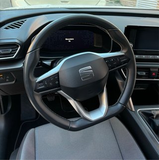 SEAT Leon 2024