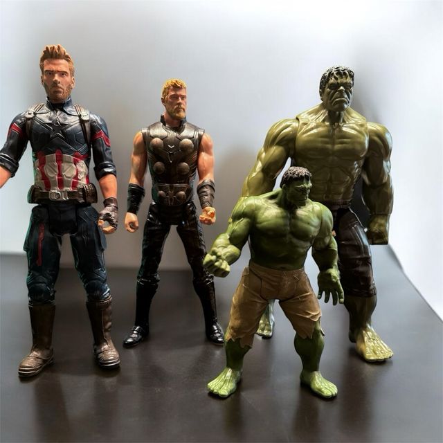 Set 5 action figures Marvel