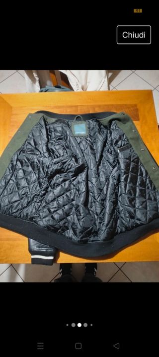 Giubitto  invernale modello college.