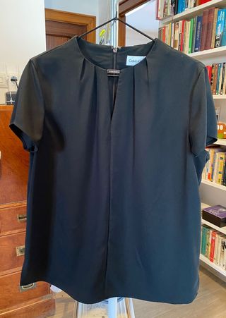 Blusa negra Calvin Klein nueva