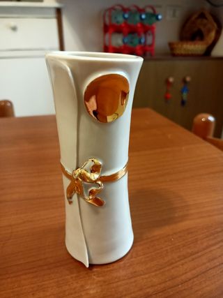 Piccolo vaso in ceramica