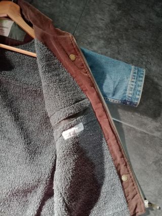 Cazadora vaquera dos piezas,casi nueva