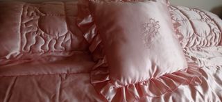 Colcha edredón satinada cama 135 cm