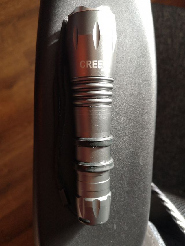 Linterna SKY Ray XM-L T6