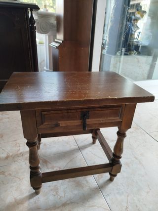 MESITA MESILLA DE NOCHE DE MADERA