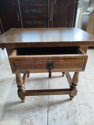 MESITA MESILLA DE NOCHE DE MADERA