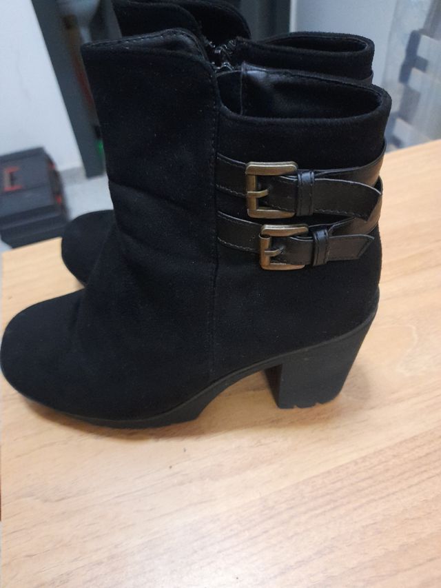 Botines . Estan perfectos, numero 39