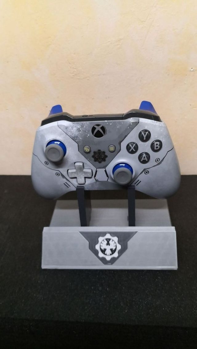 Stand Expositor Mando Xbox Gears of War 5