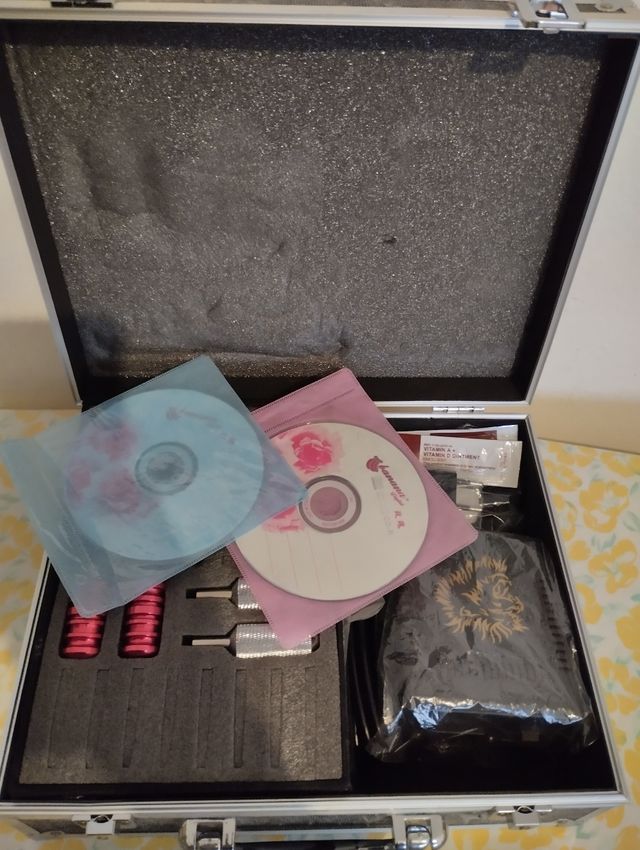 Kit tattoo machine. Kit per tattoo