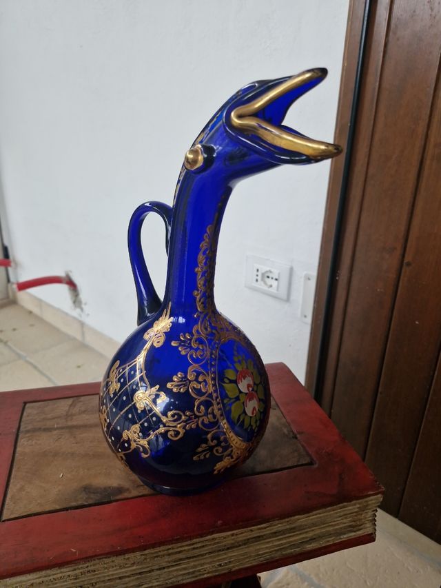 Coppia di antiche Brocche Persiane