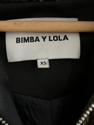 Chaquetón de pelo con capucha