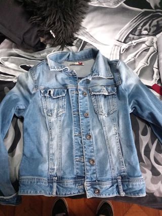 Cazadora vaquera entallada