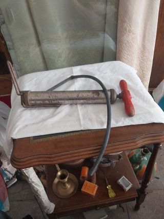 Bomba antigua de inflar