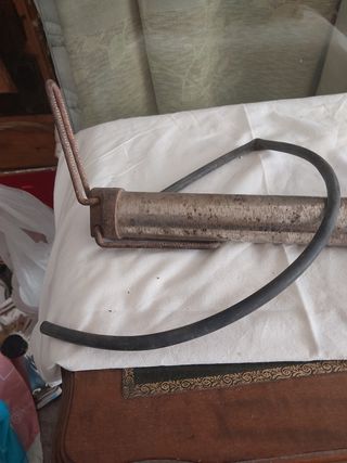 Bomba antigua de inflar