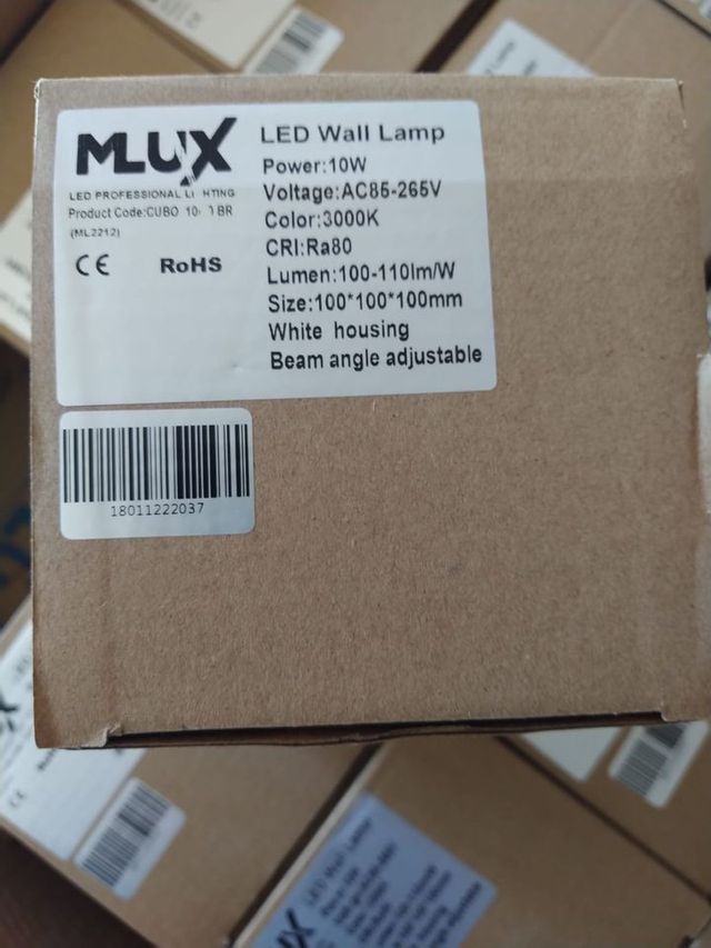 Aplique de parede - Novo - 10x10cms - IP65