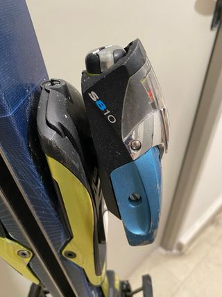 Esquis carving salomon